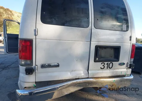 2006 Ford E-350 Super Duty Commercial/Recreational z USA, uszkodzony, nr VIN 1FTSS34L06DA27743